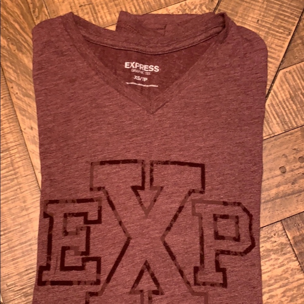 T-shirt size xs